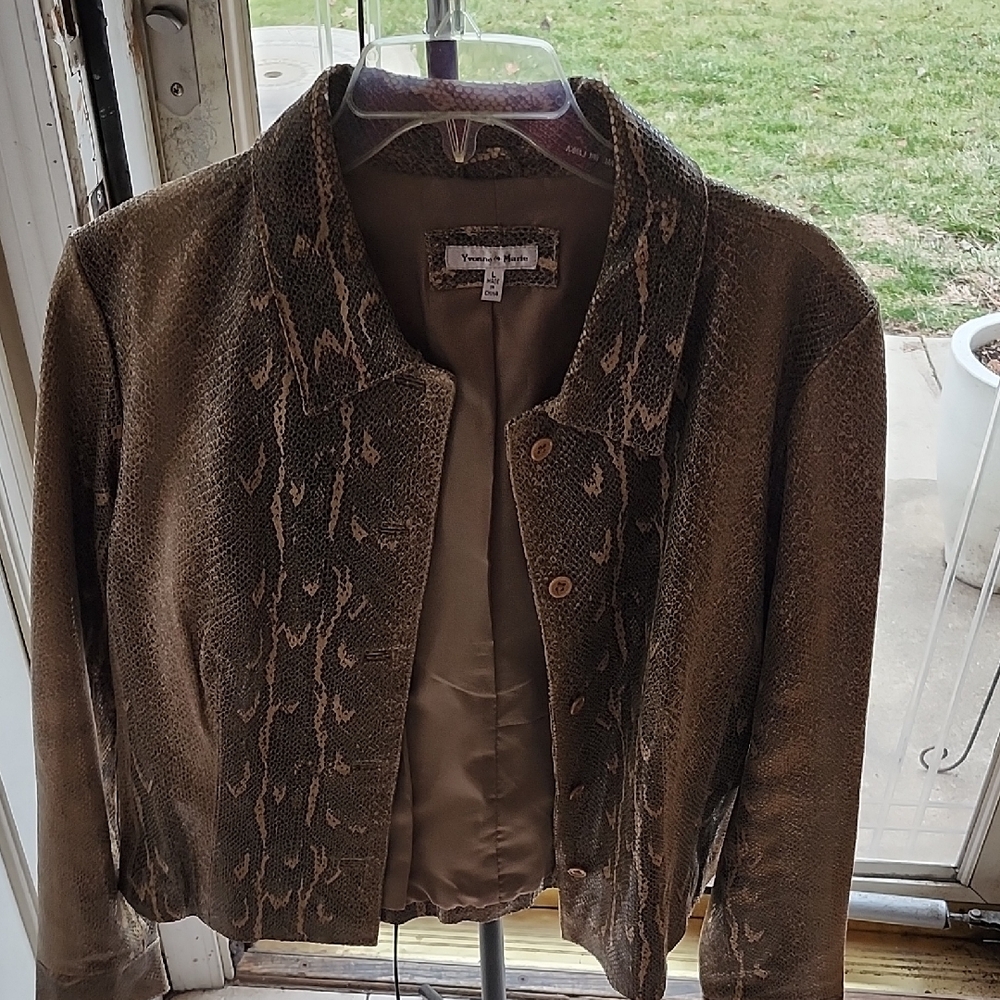 Elegant Brown Snake Print Leather Jacket